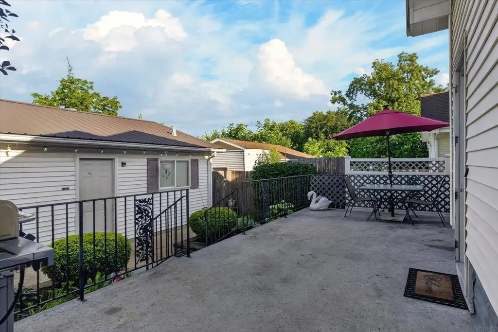 125 Linwood Street Waterloo IA 50702