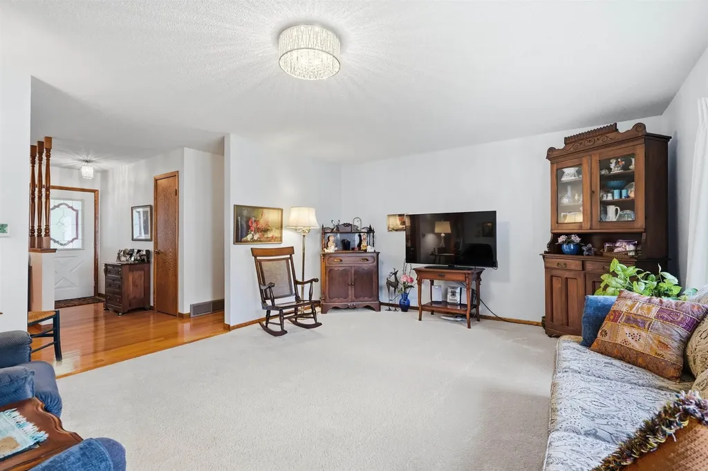 1210 NE 4th Street Independence IA 50644