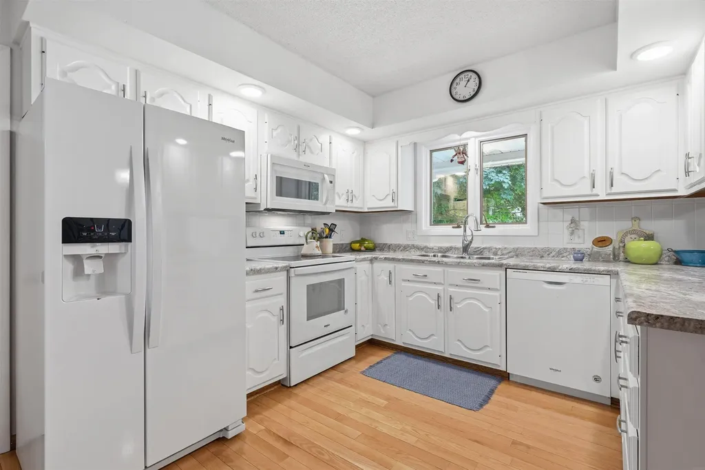 1210 NE 4th Street Independence IA 50644