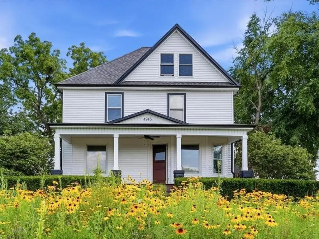 4245 W 4th Street Waterloo IA 50701