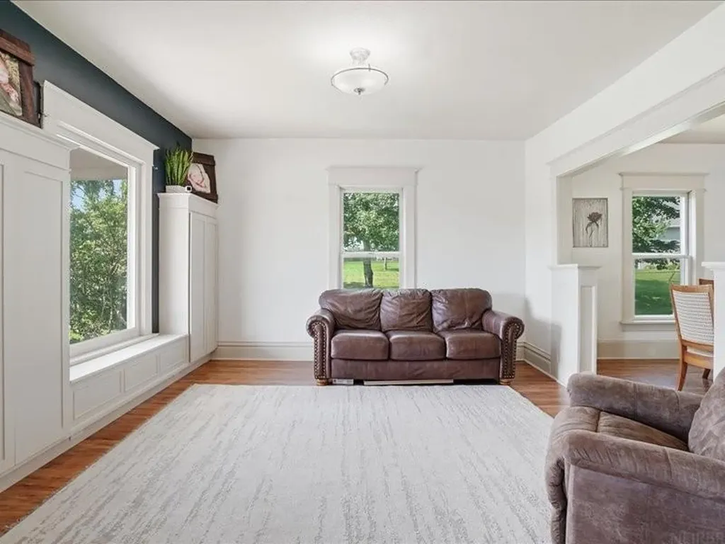4245 W 4th Street Waterloo IA 50701