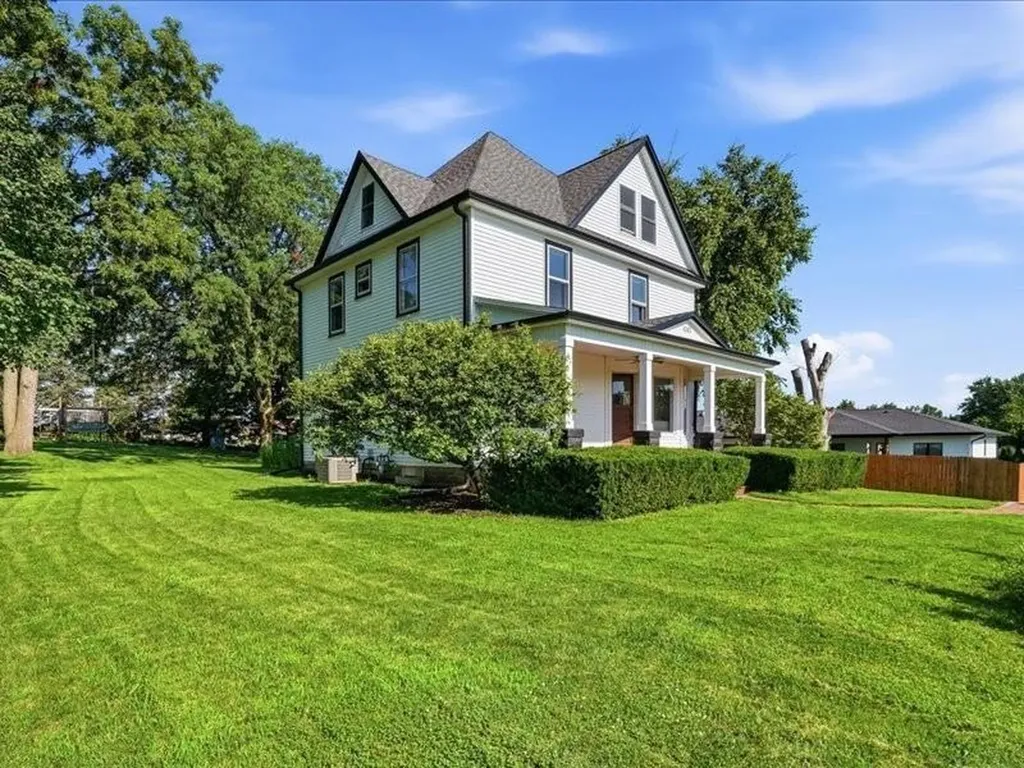 4245 W 4th Street Waterloo IA 50701