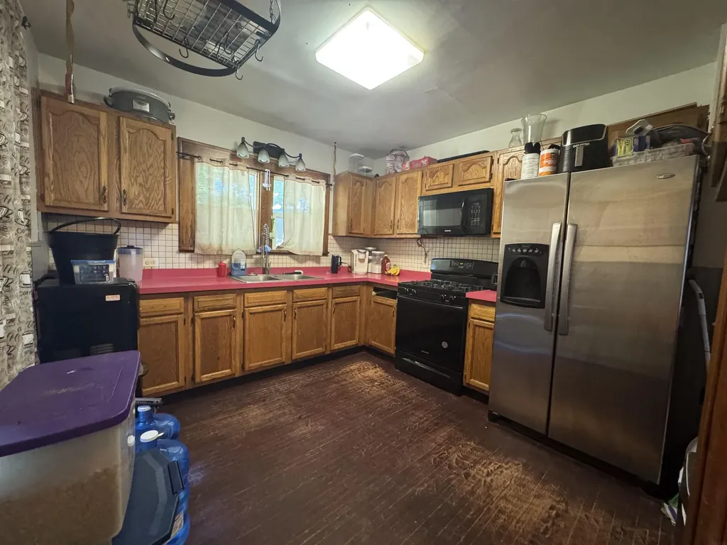15469 County Home Road E23 Anamosa IA 52205