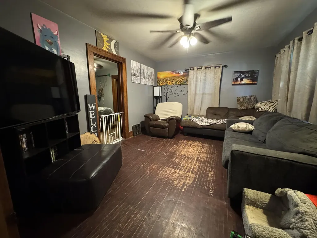 15469 County Home Road E23 Anamosa IA 52205