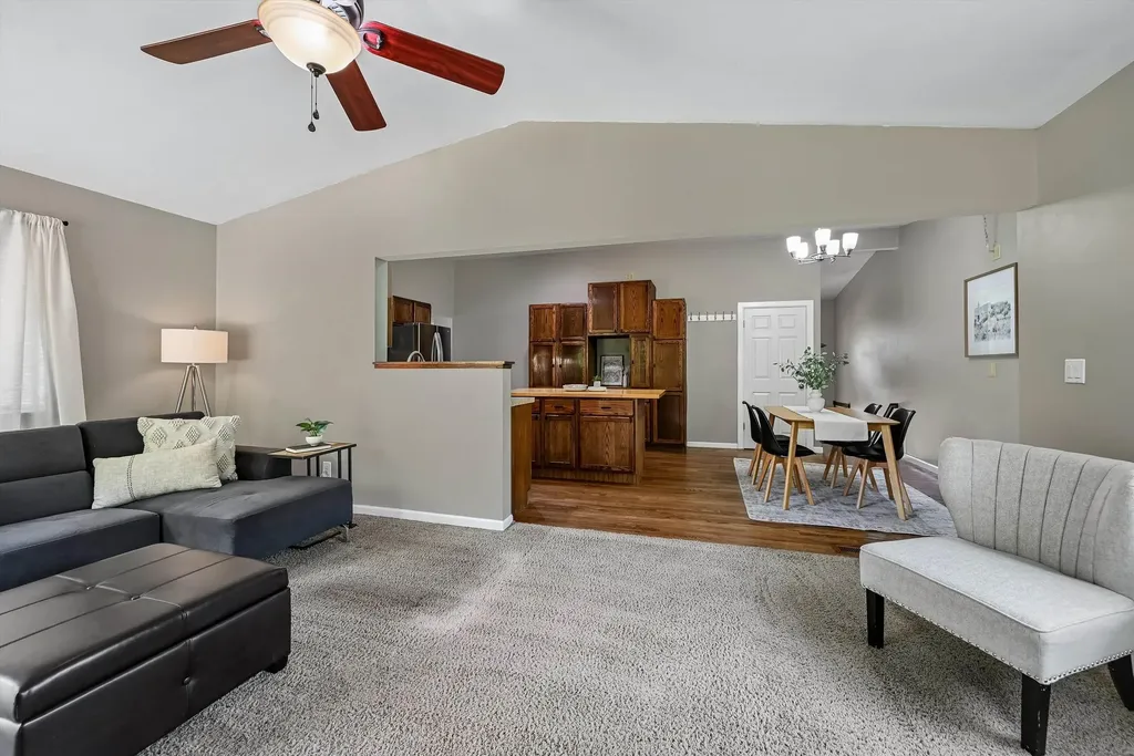 3729 NE Northwood Drive Cedar Rapids IA 52402