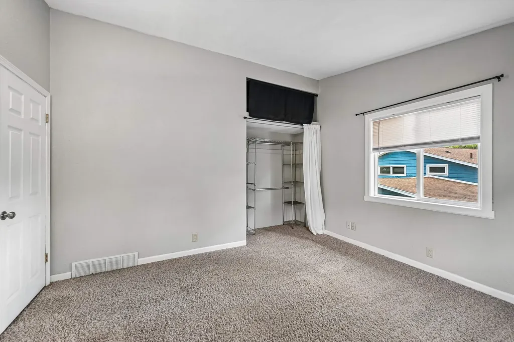 3729 NE Northwood Drive Cedar Rapids IA 52402
