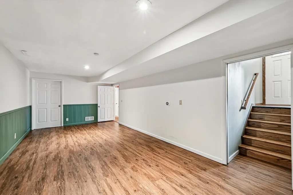 3729 NE Northwood Drive Cedar Rapids IA 52402