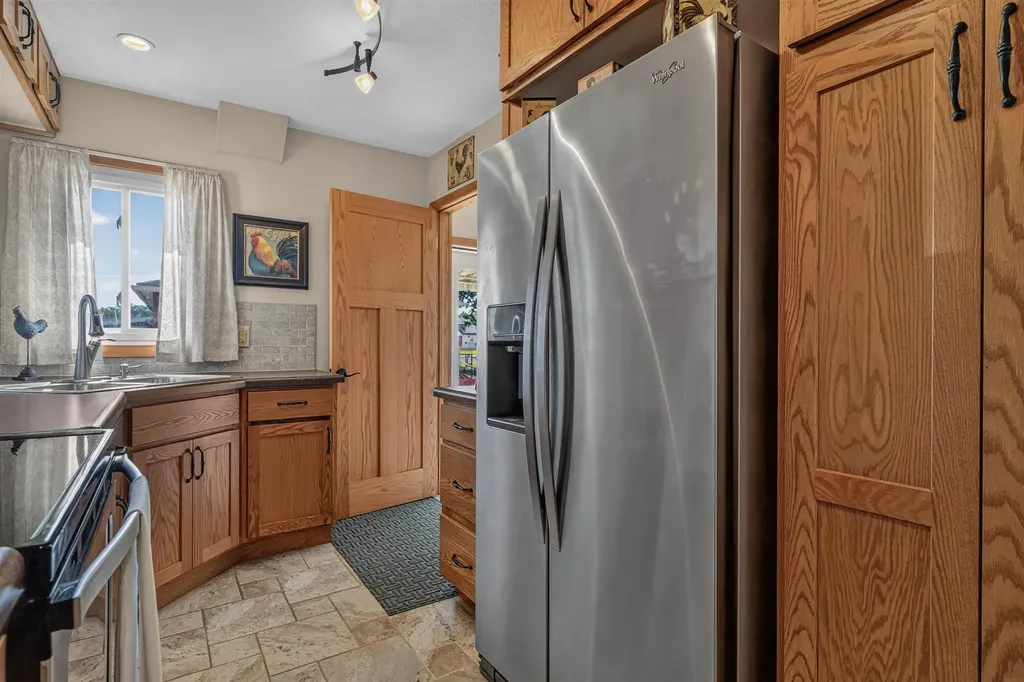 1030 Downing Avenue Waterloo IA 50701
