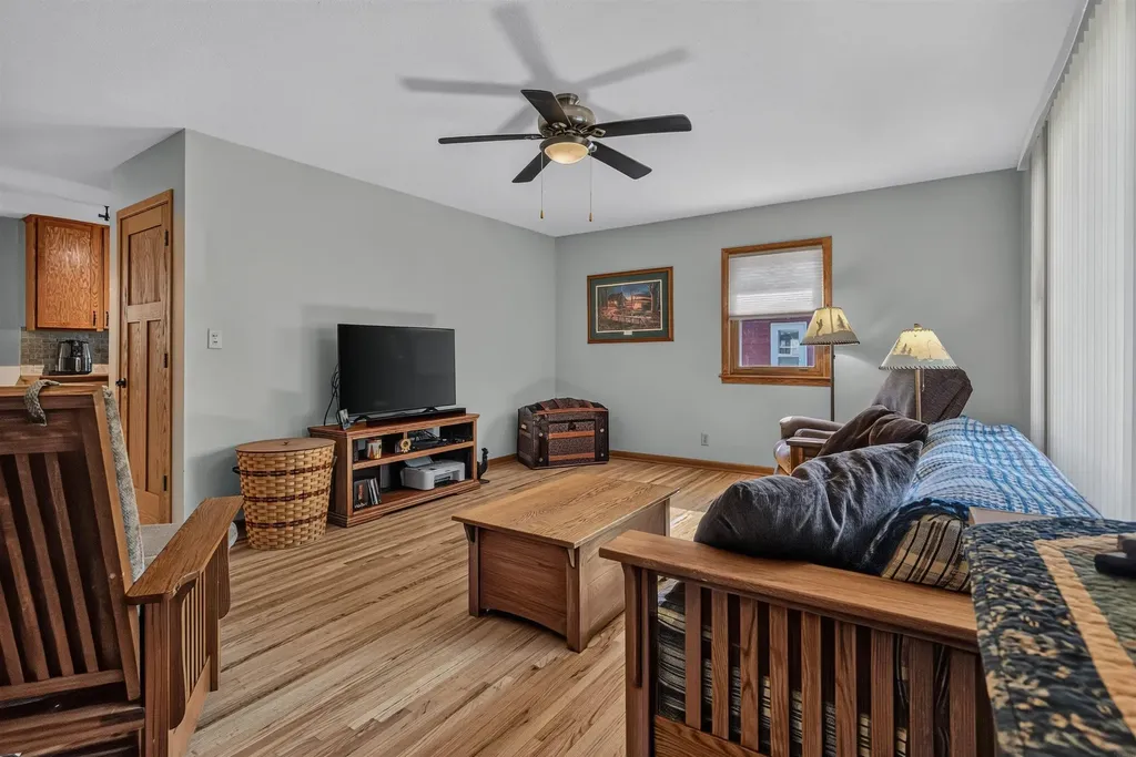1030 Downing Avenue Waterloo IA 50701