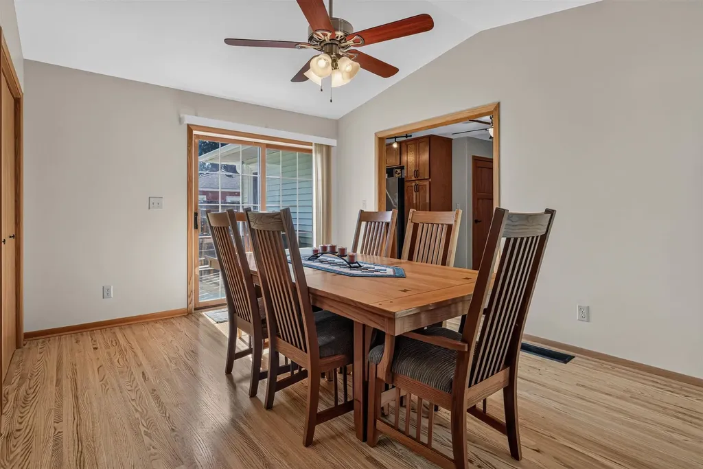 1030 Downing Avenue Waterloo IA 50701