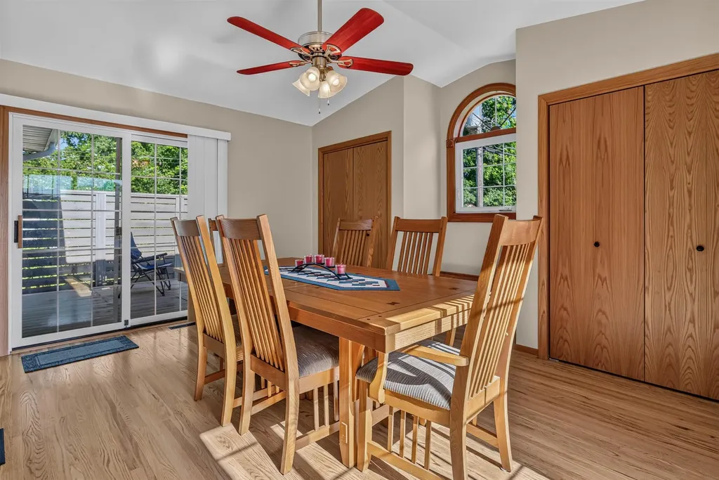 1030 Downing Avenue Waterloo IA 50701
