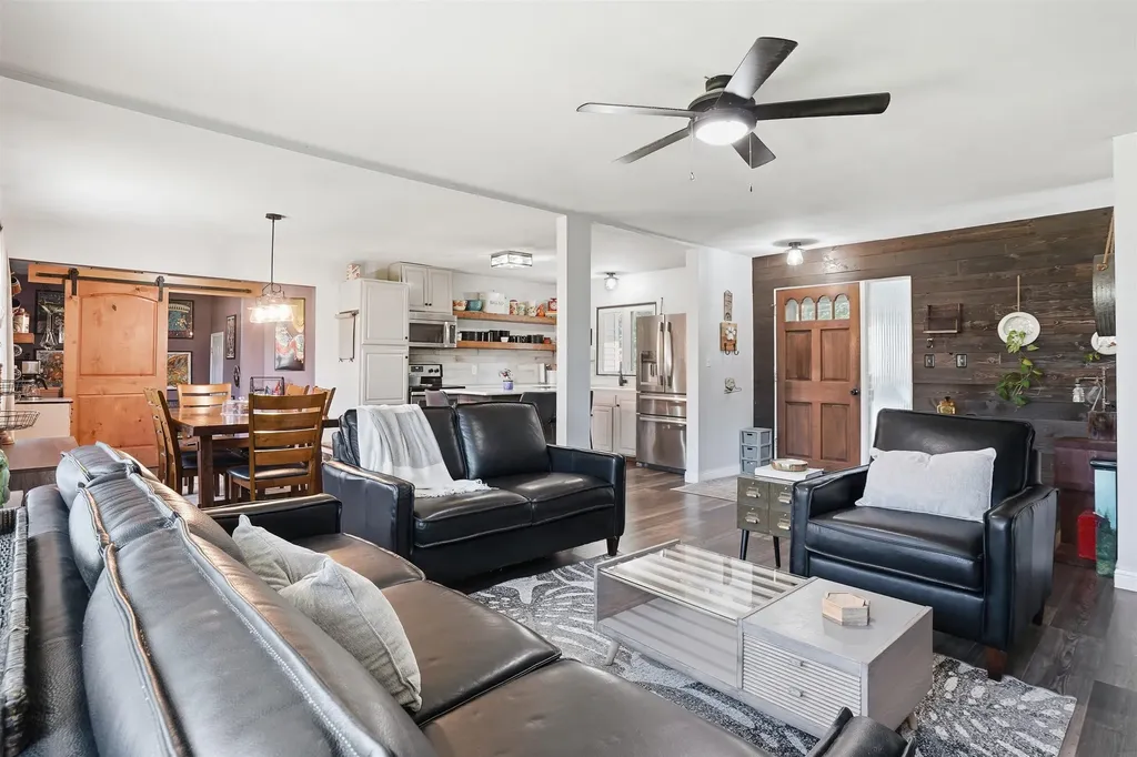 1509 W 8th Street Cedar Falls IA 50613