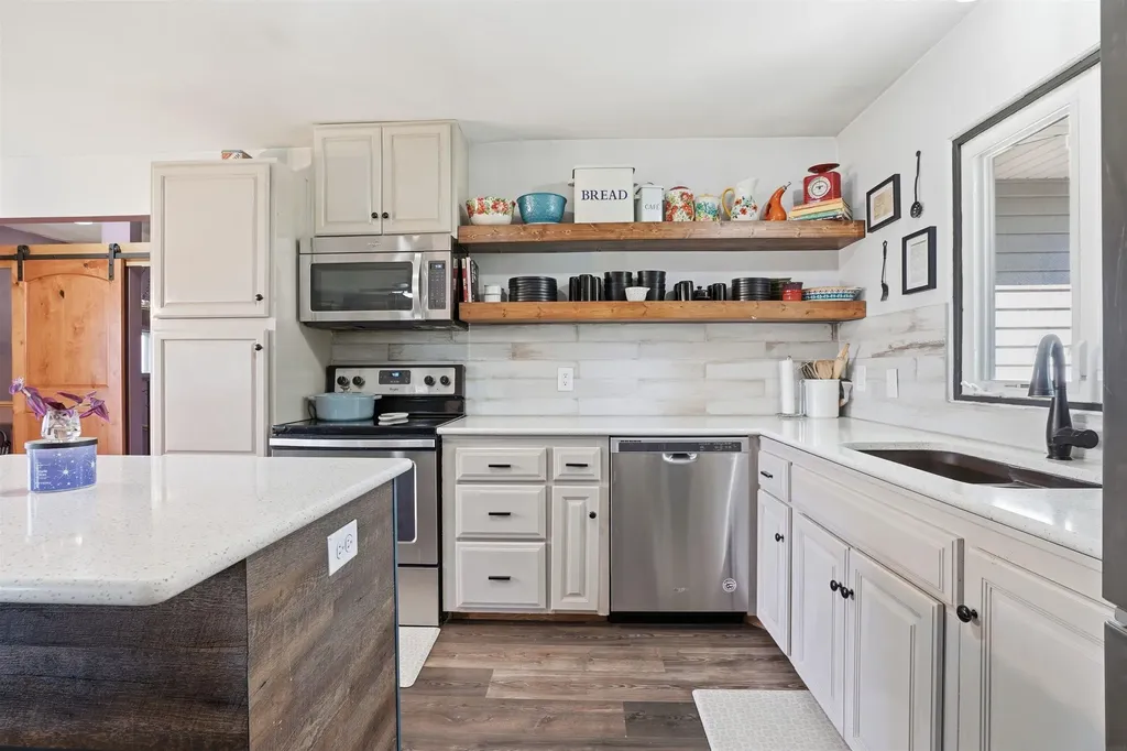 1509 W 8th Street Cedar Falls IA 50613