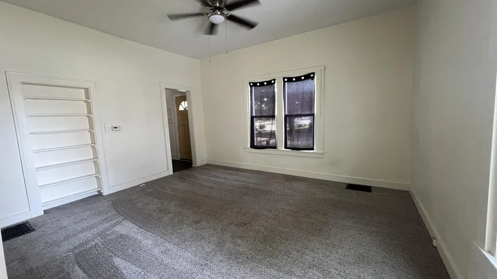 112 E Hale Street New Hampton IA 50659