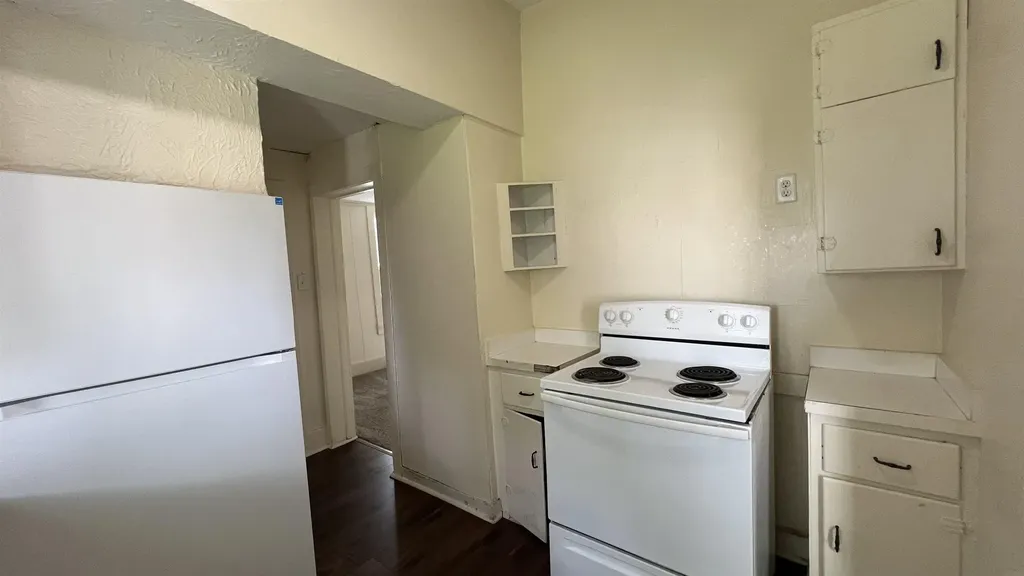 112 E Hale Street New Hampton IA 50659