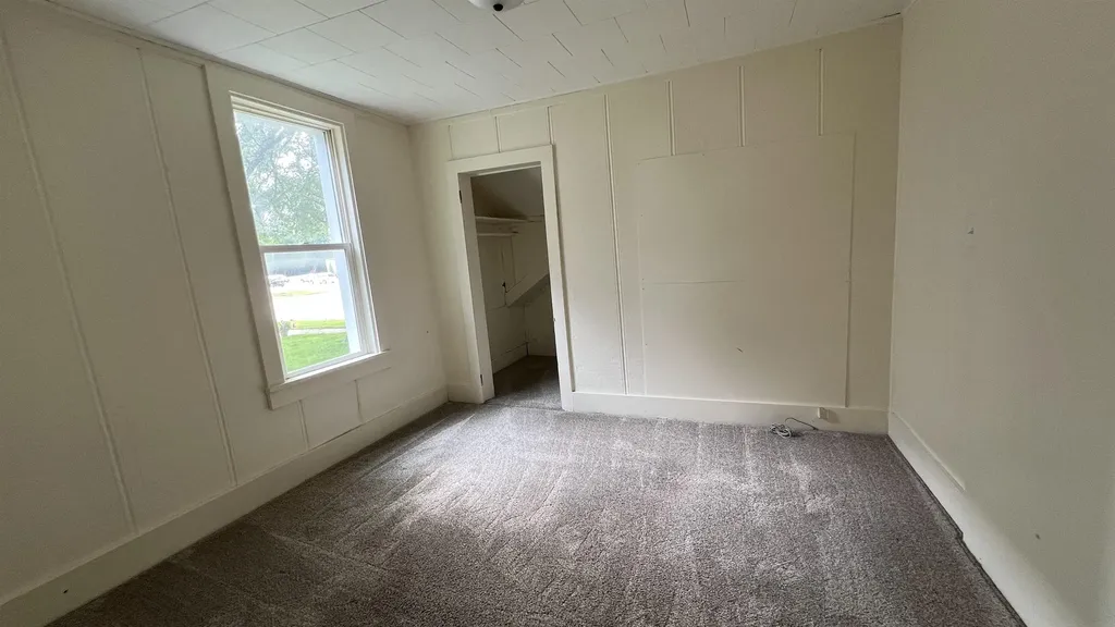 112 E Hale Street New Hampton IA 50659