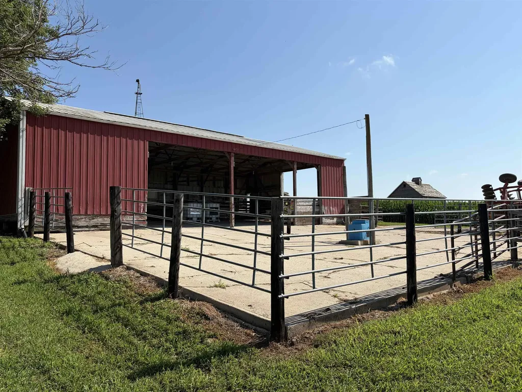 14798 Co Hwy S56 Ackley IA 50601