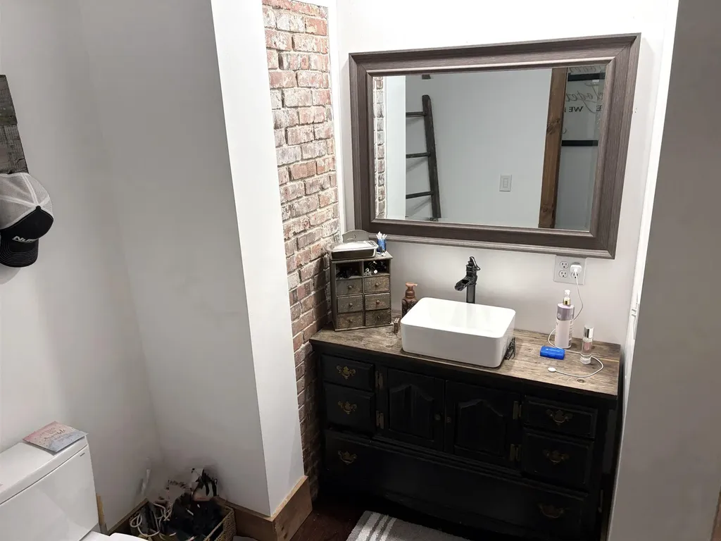 14798 Co Hwy S56 Ackley IA 50601