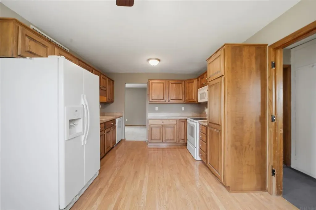 1051 Wisconsin Street Waterloo IA 50702