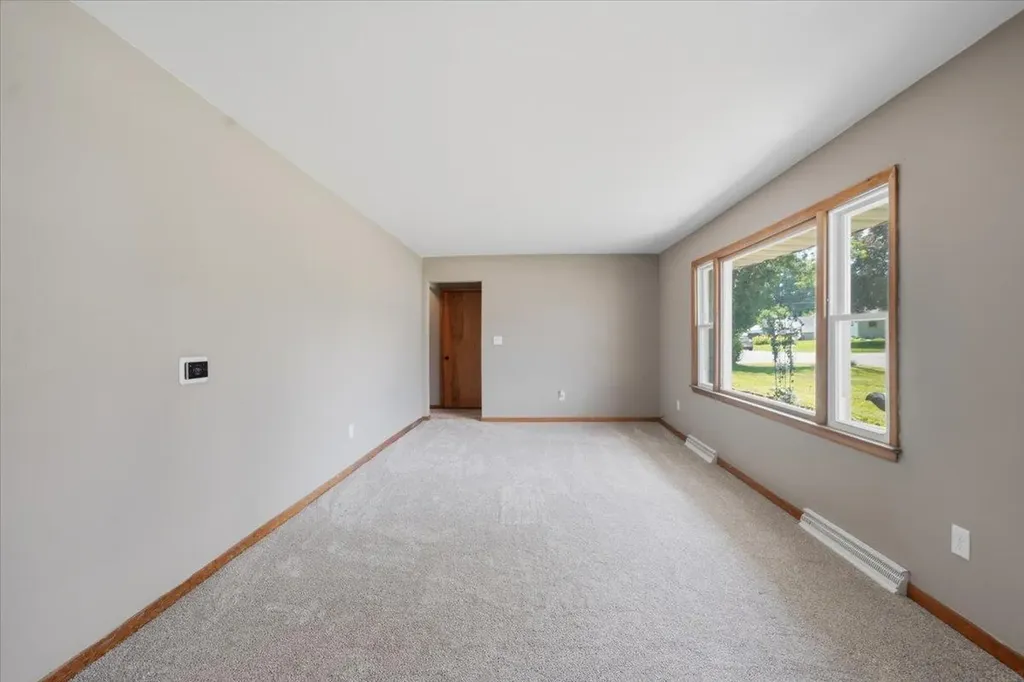 1051 Wisconsin Street Waterloo IA 50702