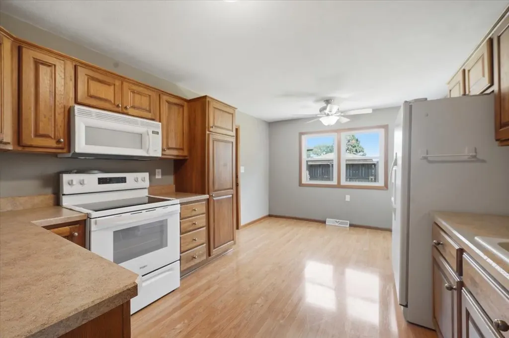 1051 Wisconsin Street Waterloo IA 50702