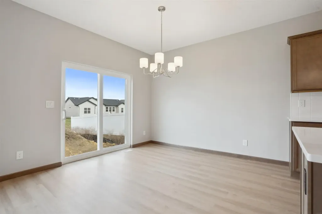 2735 Amber Valley Road Cedar Falls IA 50613