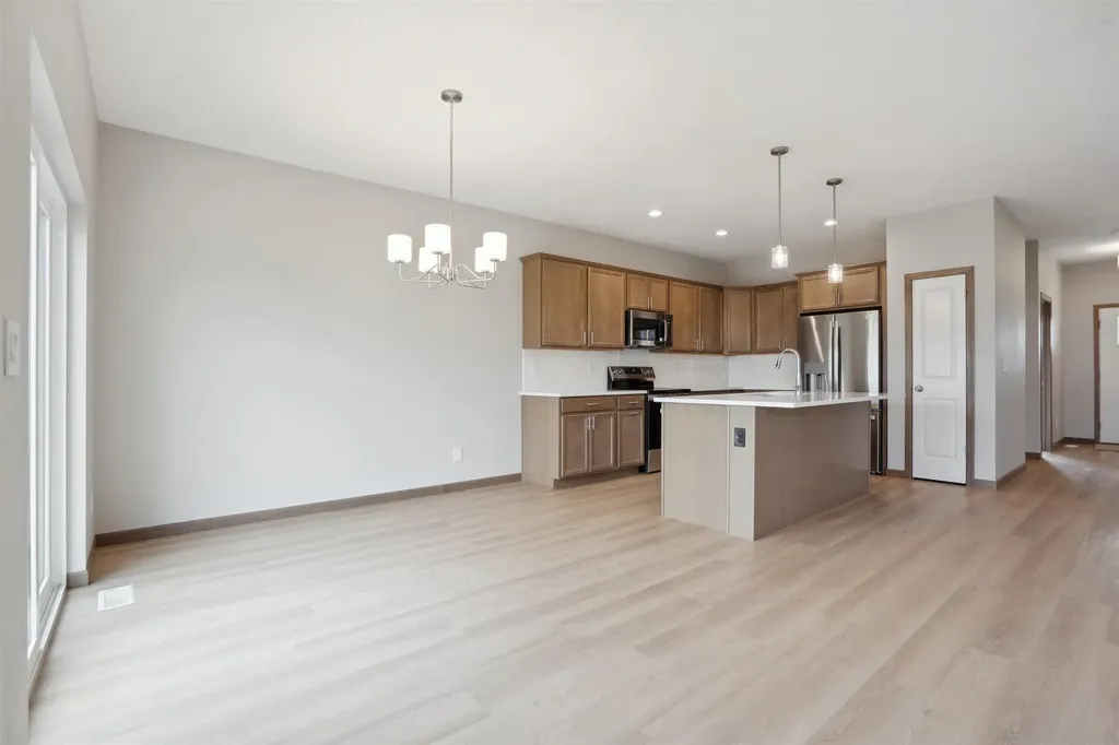 2735 Amber Valley Road Cedar Falls IA 50613