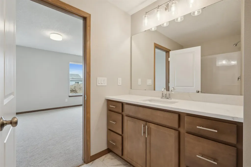 2735 Amber Valley Road Cedar Falls IA 50613