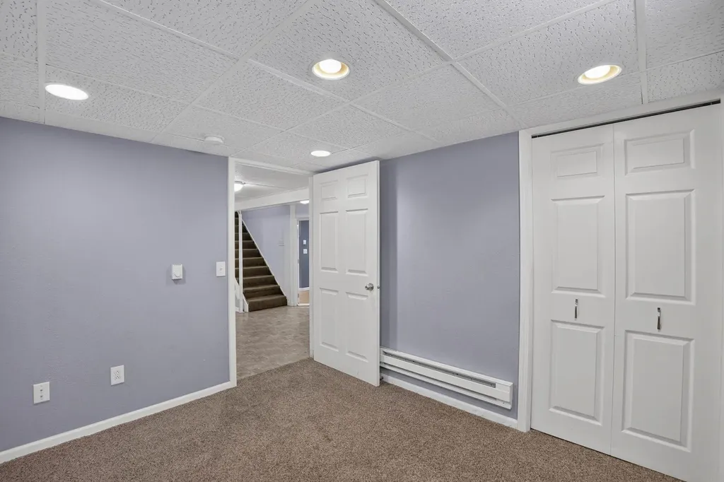 1255 Scott Avenue Waterloo IA 50701