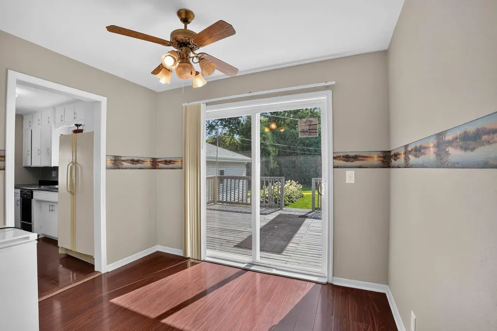 1255 Scott Avenue Waterloo IA 50701