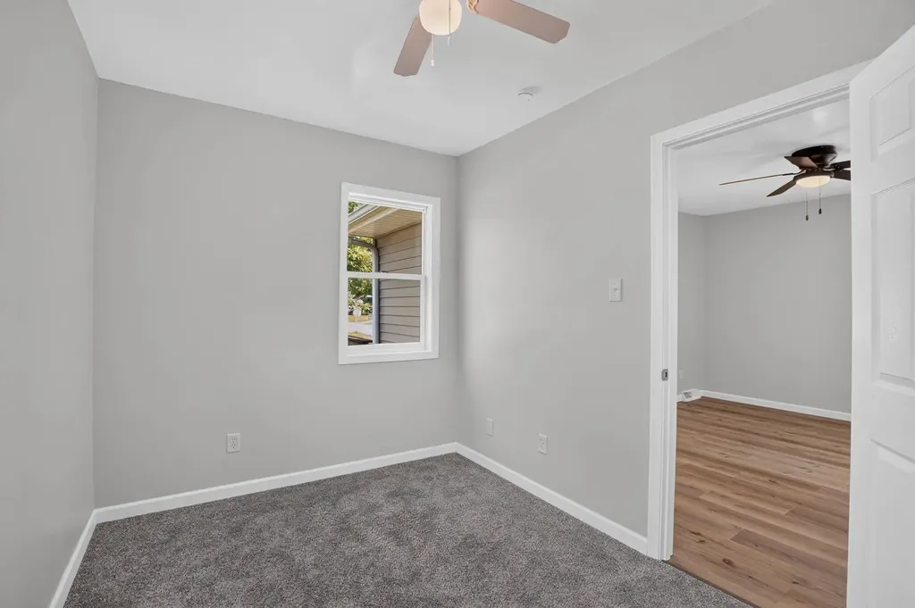 703 Magnolia Parkway Waterloo IA 50701