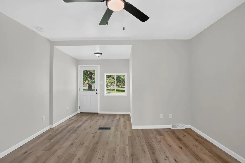 703 Magnolia Parkway Waterloo IA 50701