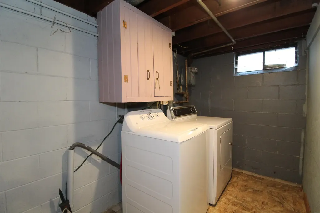 1166 Easton Avenue Waterloo IA 50702