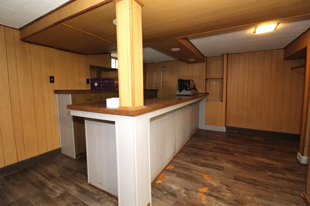 1166 Easton Avenue Waterloo IA 50702