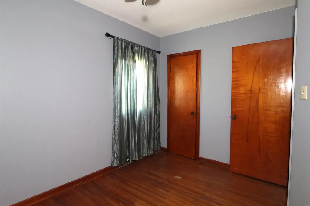 1166 Easton Avenue Waterloo IA 50702