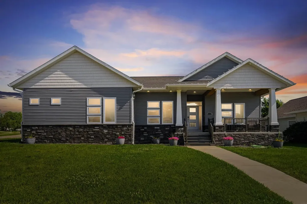 600 Jefferson Road Center Point IA 52213