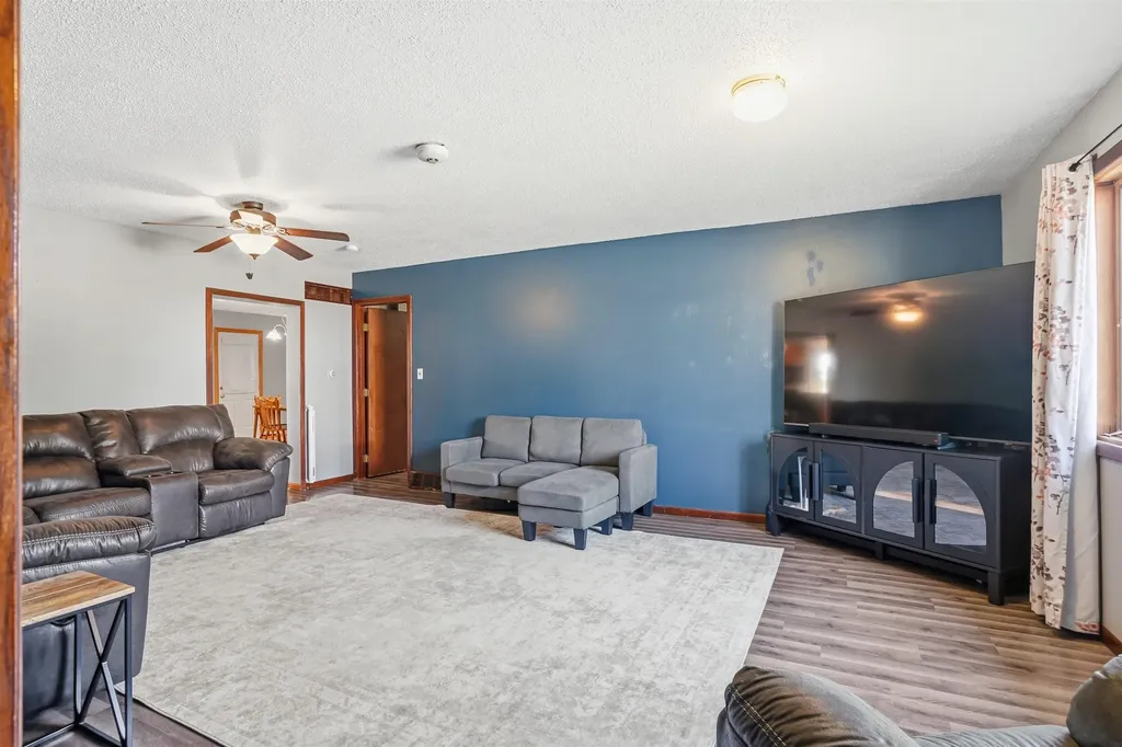835 Volney Road Monona IA 52159
