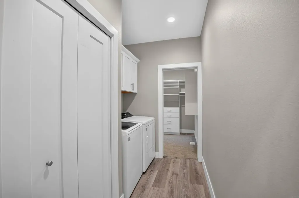 2224 Vera Way Cedar Falls IA 50613