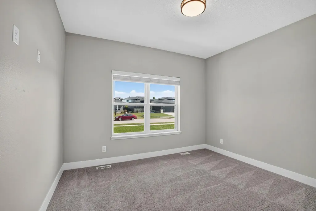 2224 Vera Way Cedar Falls IA 50613