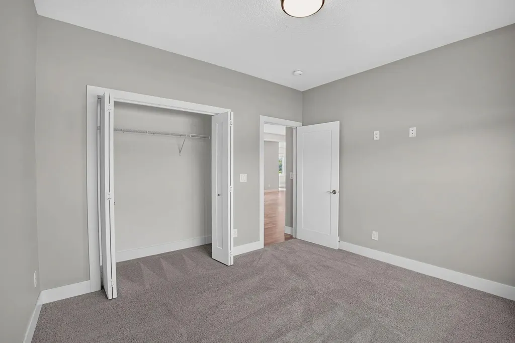 2224 Vera Way Cedar Falls IA 50613
