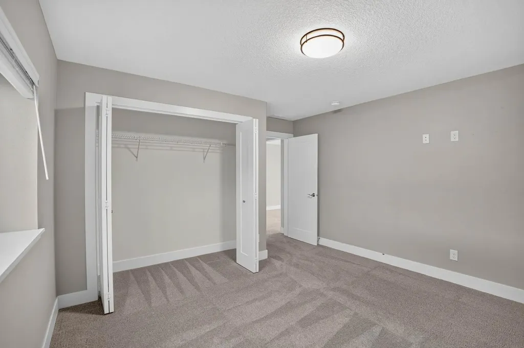 2224 Vera Way Cedar Falls IA 50613