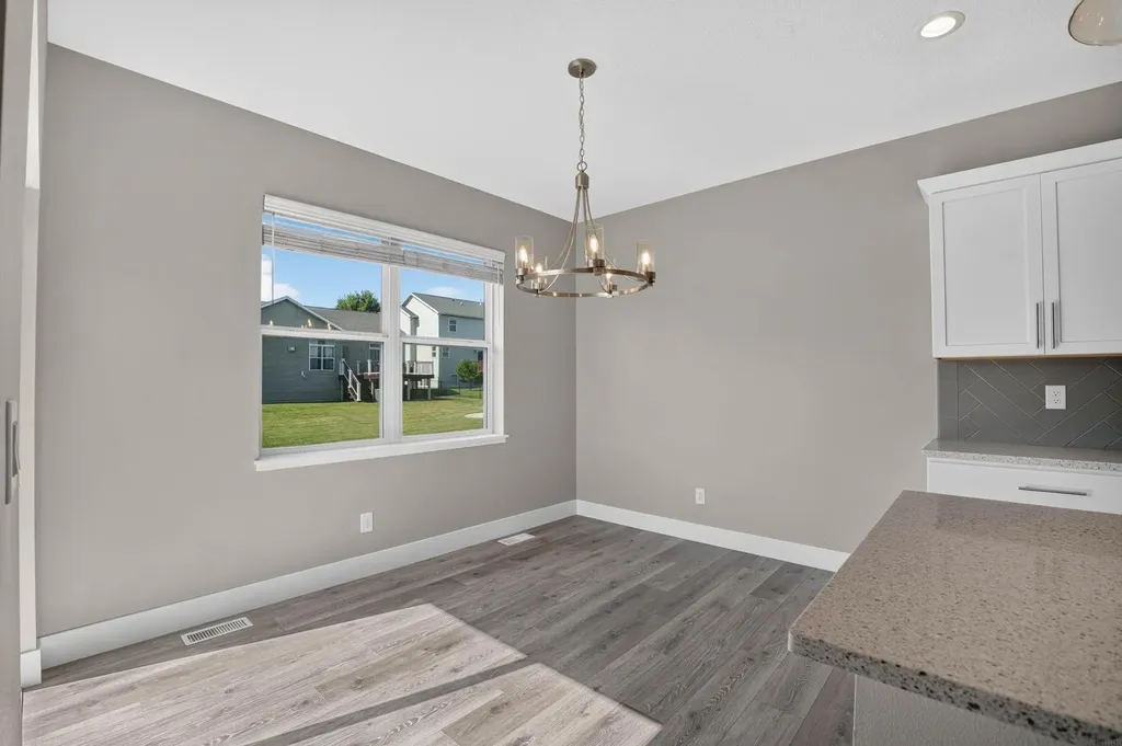 2224 Vera Way Cedar Falls IA 50613