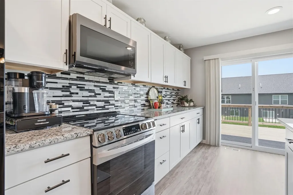 4157 Omaha Avenue Waterloo IA 50702