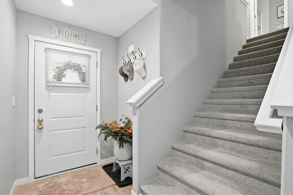 4157 Omaha Avenue Waterloo IA 50702