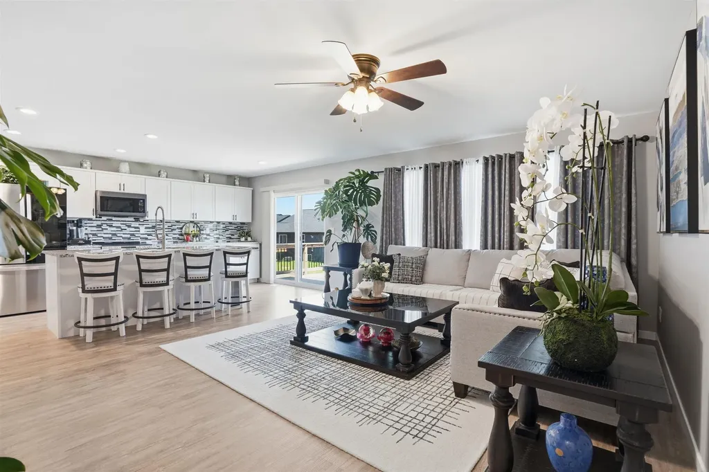 4157 Omaha Avenue Waterloo IA 50702
