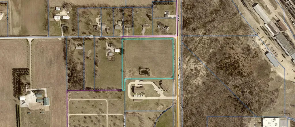 13TH Avenue NW Oelwein IA 50662