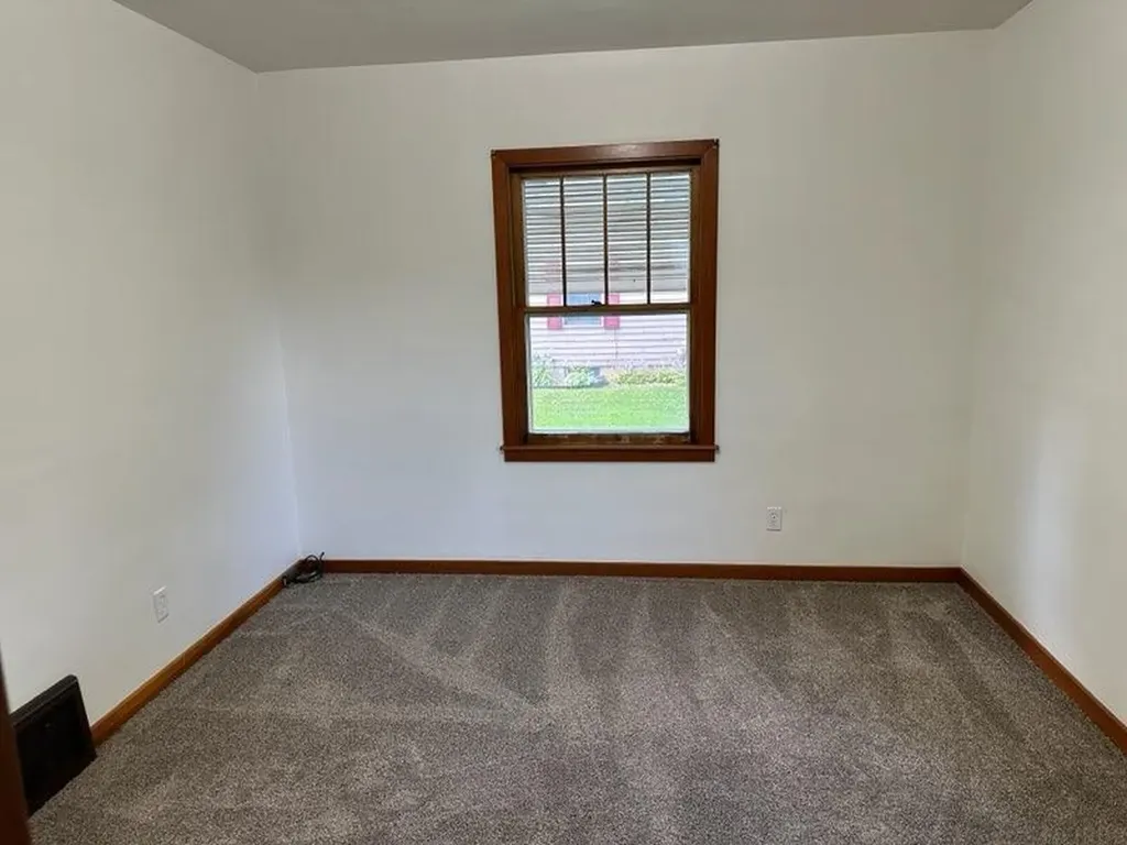 605 6th Avenue Charles City IA 50616