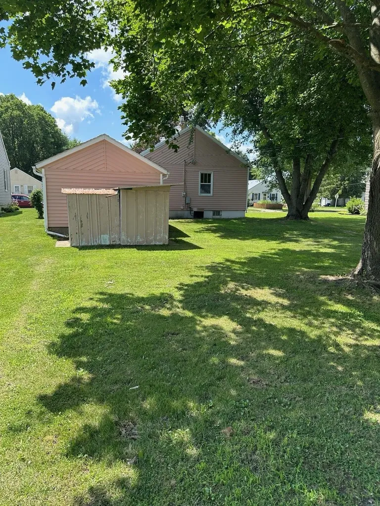 605 6th Avenue Charles City IA 50616