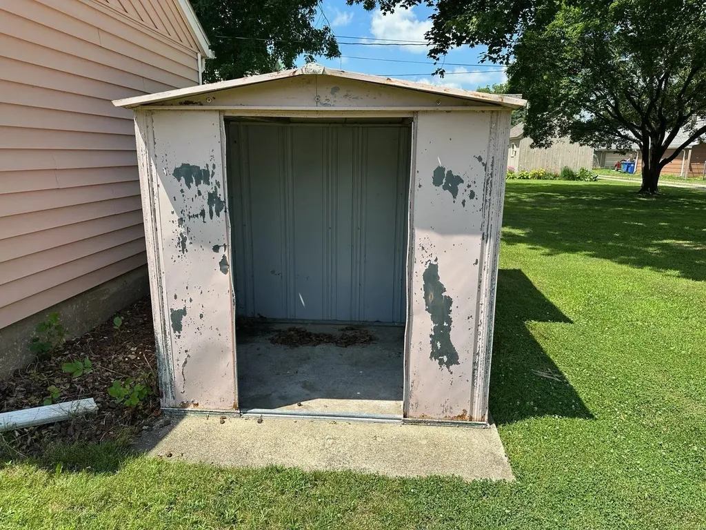 605 6th Avenue Charles City IA 50616