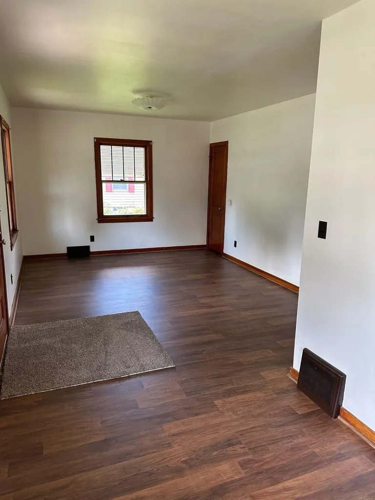 605 6th Avenue Charles City IA 50616